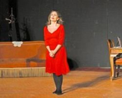 ‘’Η πόρνη από πάνω’’  Το αριστούργημα του Αντώνη Τσιπιανίτη με την Κατερίνα Διδασκάλου Ανοιχτό Θέατρο Γιαννιτσών – Τετάρτη 1 Σεπτεμβρίου
