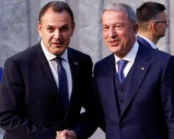Ελληνοτουρκικά: Τετ α τετ Παναγιωτόπουλου – Ακάρ στο περιθώριο της συνόδου του ΝΑΤΟ