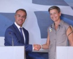 Σταϊκούρας σε Vestager: «Απαιτούνται ευρωπαϊκές λύσεις για το ζήτημα της ενέργειας»