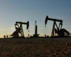 Πετρέλαιο: “Καθηλωμένες” οι τιμές – Aυξάνονται οι φόβοι για ύφεση
