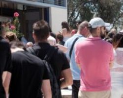 Σαρηγιάννης: Πιθανή η εμφάνιση της μετάλλαξης «Κένταυρος» στην Ελλάδα τις επόμενες εβδομάδες
