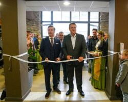 Το Κέντρο Τεκμηρίωσης Βιομηχανικής Κληρονομιάς Νάουσας εγκαινίασε σήμερα ο Περιφερειάρχης Κεντρικής Μακεδονίας Απόστολος Τζιτζικώστας