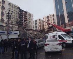 Σεισμός στην Τουρκία: Η κυβέρνηση εκδίδει κανόνες ανοικοδόμησης για τις σεισμόπληκτες περιοχές