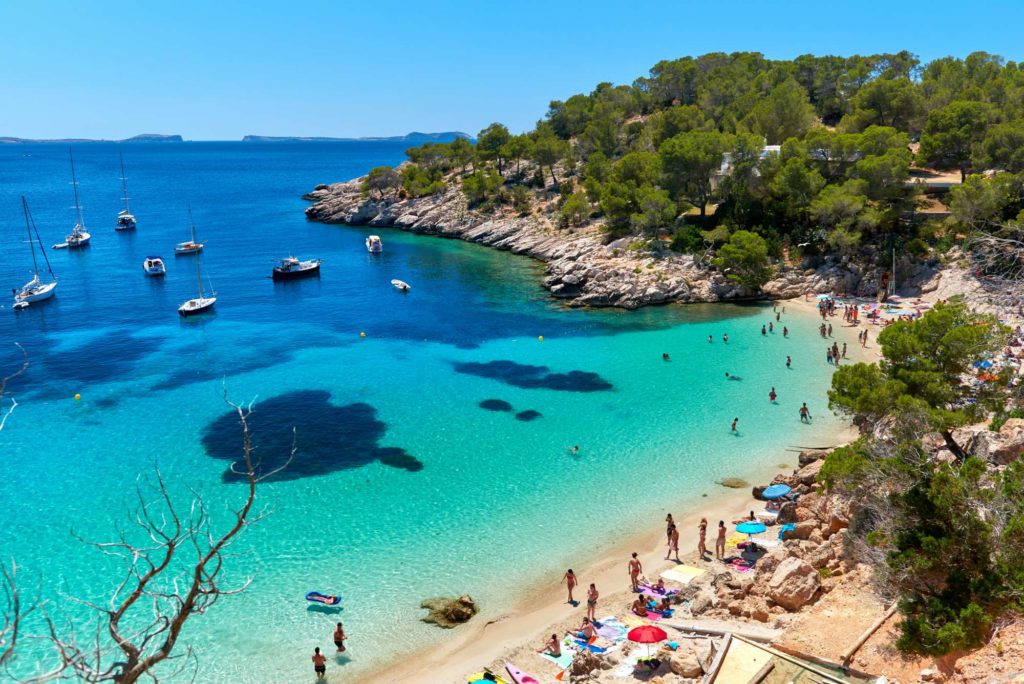 ΑΥΞΑΝΕΤΑΙ Ο ΑΡΙΘΜΟΣ ΟΛΩΝ ΤΩΝ ΔΙΚΑΙΟΥΧΩΝ ΣΤΟ ΠΡΟΓΡΑΜΜΑ “ΤΟΥΡΙΣΜΟΣ ΓΙΑ ΟΛΟΥΣ” ΣΥΜΦΩΝΑ ΜΕ ΤΗΝ ΑΠΑΝΤΗΣΗ ΤΟΥ ΥΠΟΥΡΓΕΙΟΥ ΤΟΥΡΙΣΜΟΥ ΣΤΟΝ Γ. ΚΑΡΑΣΜΑΝΗ