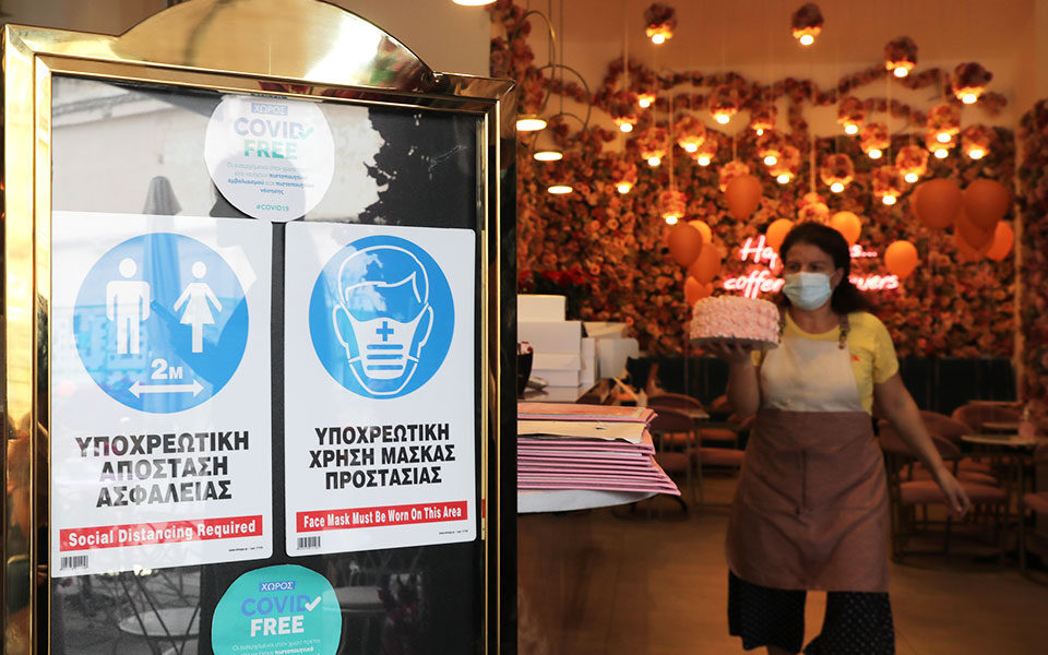 Πλεύρης για νέα μέτρα: Κυλιόμενο ωράριο σε χώρους εργασίας αλλαγή ωραρίου στο λιανεμπόριο