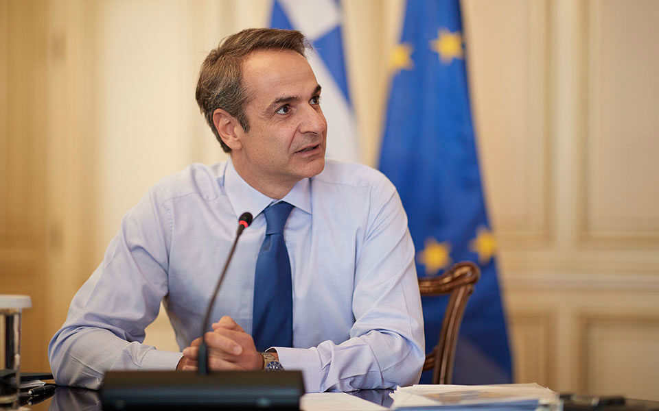 Ο Μητσοτάκης ενημέρωσε τον Βαρουφάκη για τη συνάντηση με Ερντογάν