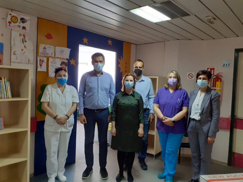 «Δωρεά ιατρικού εξοπλισμού και εκπαιδευτικού υλικού στην Παιδιατρική Κλινική του Νοσοκομείου Γιαννιτσών».