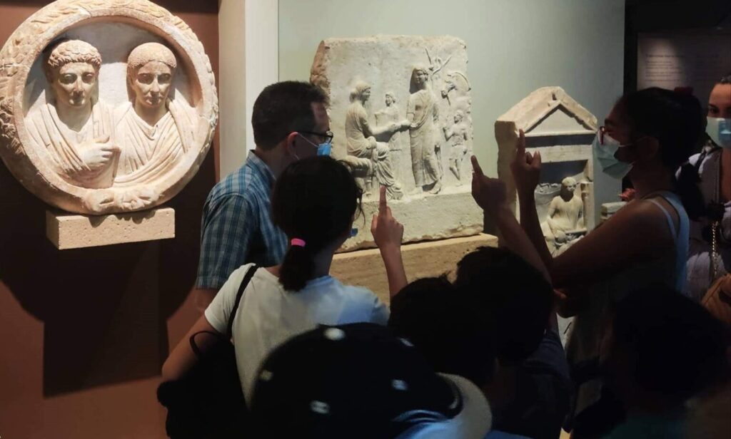 Ένα ταξίδι στο χρόνο για τα παιδιά του Παιδικού Χωριού Φιλύρου από την Περιφέρεια Κεντρικής Μακεδονίας και το Αρχαιολογικό Μουσείο Θεσσαλονίκης