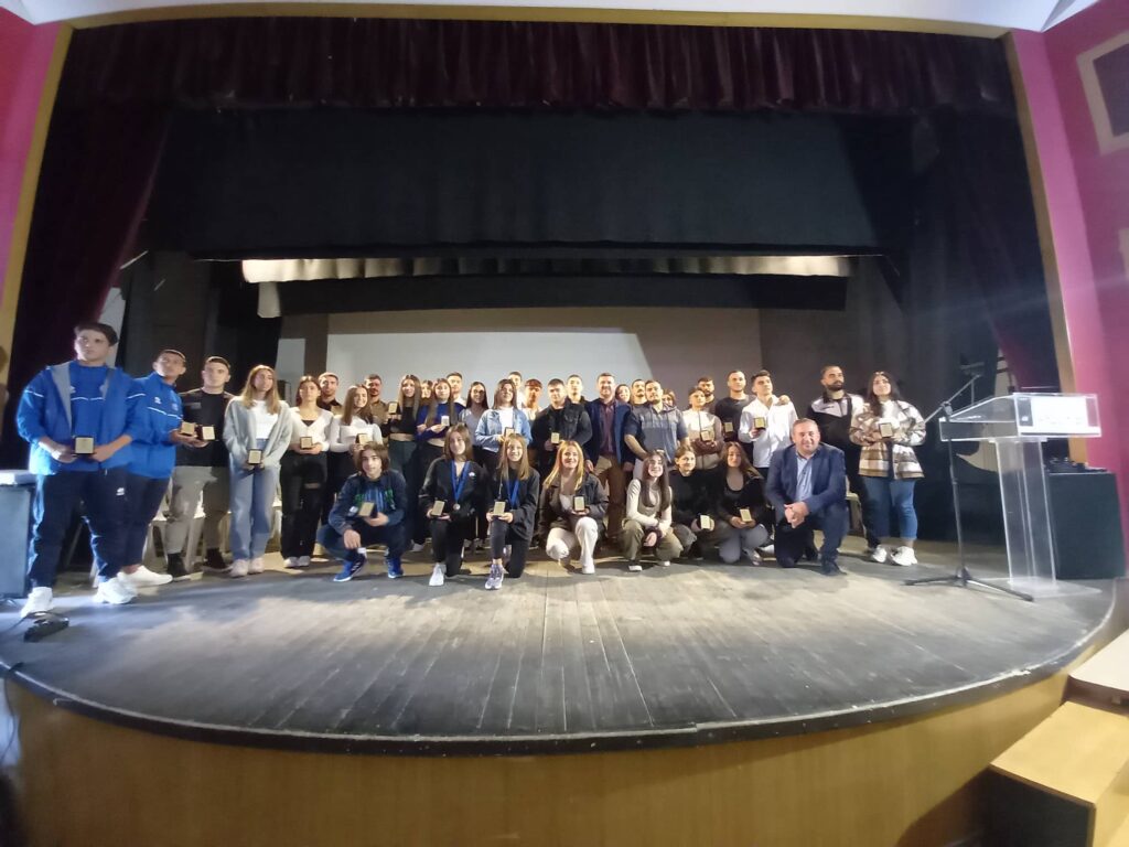 Ο Δήμος Αλμωπίας τίμησε τους μαθητές, τις μαθήτριες και τους προπονητές της Αλμωπίας