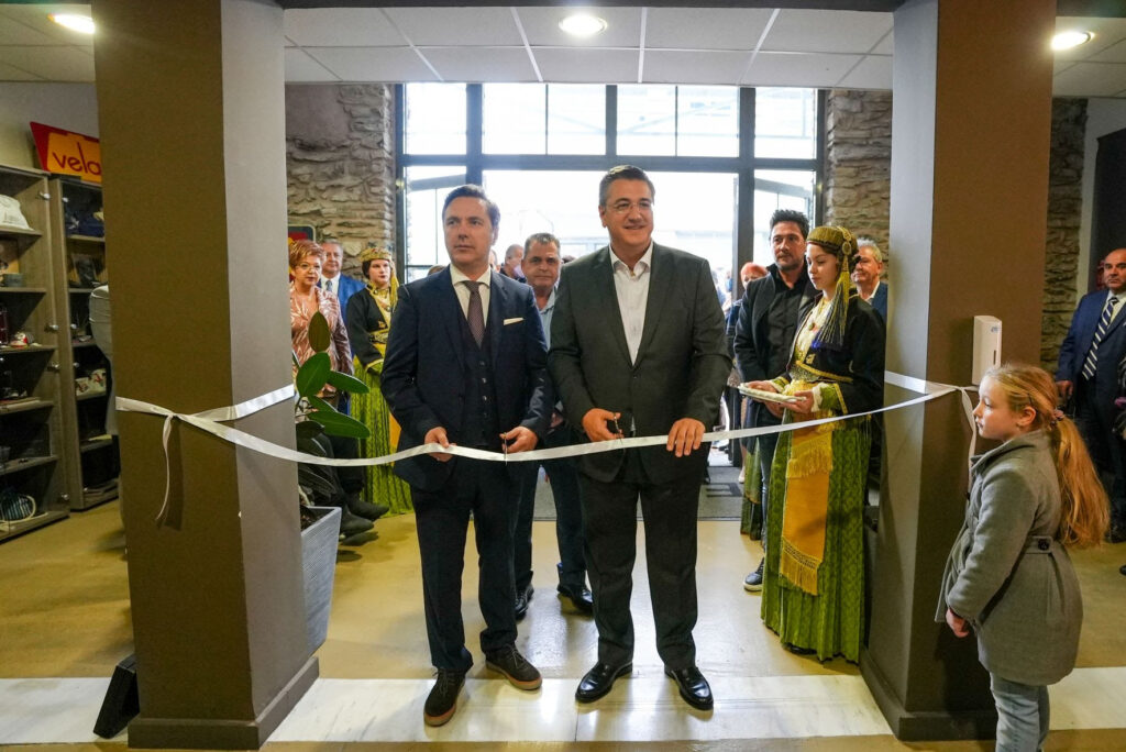 Το Κέντρο Τεκμηρίωσης Βιομηχανικής Κληρονομιάς Νάουσας εγκαινίασε σήμερα ο Περιφερειάρχης Κεντρικής Μακεδονίας Απόστολος Τζιτζικώστας